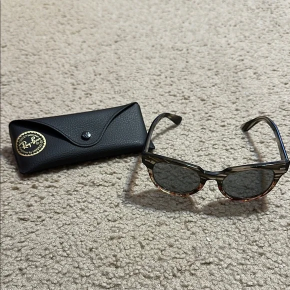 Ray-Ban | Accessories | Rayban Tortoise And Black Sunglasses  display picture 1